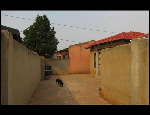 3 BEDROOM HOUSE FOR SALE IN PROTEA GLEN